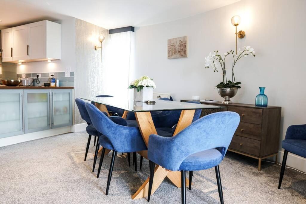Beautiful 3 Bedroom By The Sea Apartment Newquay (Cornwall)