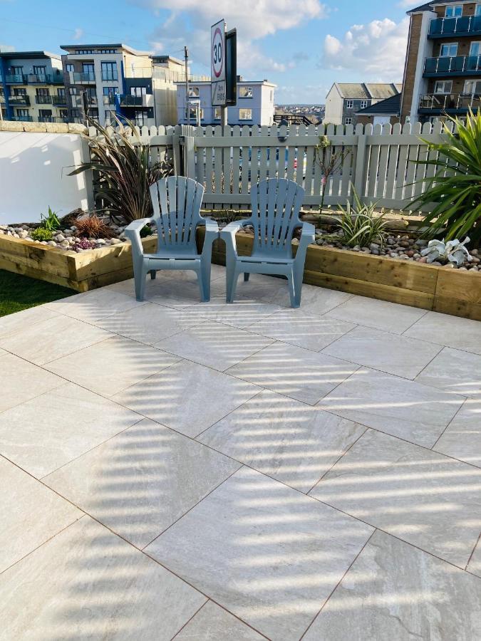 Beautiful 3 Bedroom By The Sea Apartment
